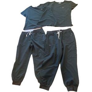 DOLAN SCRUBS Charcoal ✨ 🩶 2 tops, 2 joggers